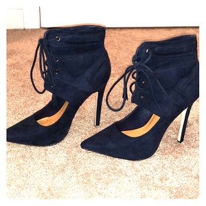 Navy blue heels